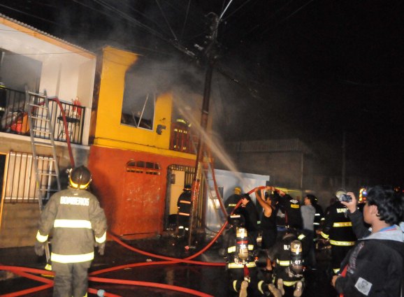 Seis casas destruidas por incendio en Población OH’iggins