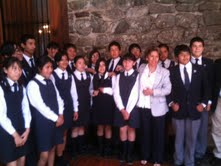 Alumnos del Liceo Bicentenario Santa María, recibieron  nueva insignia