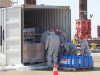 Descartan daños a personas ó medioambiente por filtración de producto químico desde nave mercante