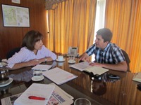 Intendenta de Tarapacá y alcalde de Huara coordinan ayuda a poblados de esa comuna