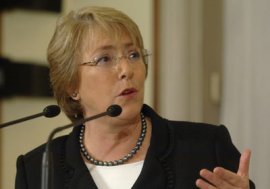 Nueva encuesta ratifica que Bachelet es imbatible frente a  candidatos-ministros de derecha