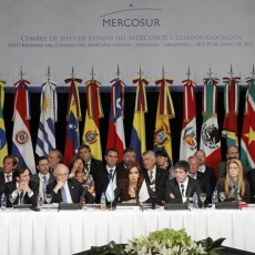 Sudamérica refuerza presión sobre Paraguay hasta nuevas elecciones