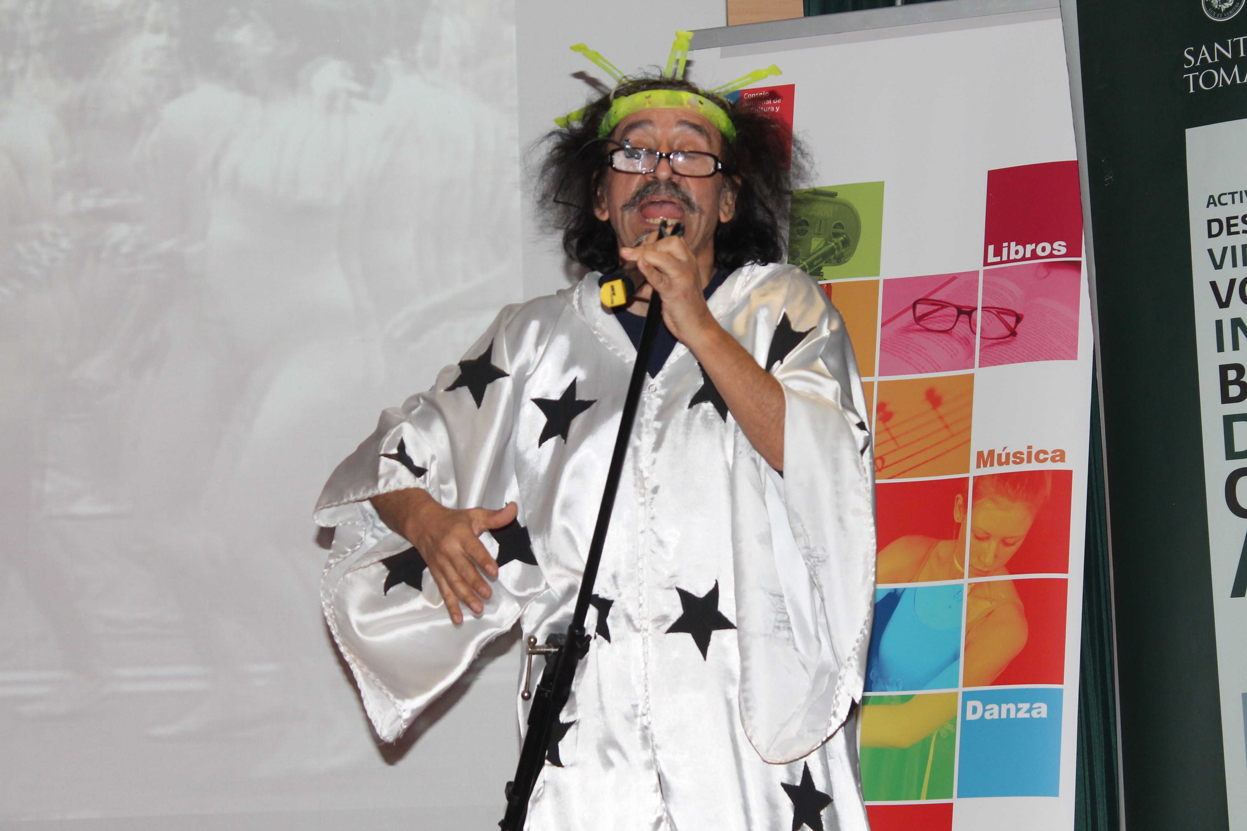 Magistral Florcita Motuda en Escuela de Rock, desató su humor irreverente