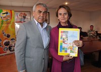 Entregan títulos de dominio a 75 familias de familias de la Autoconstrucción