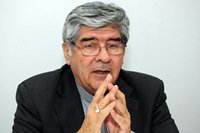 Monseñor Pablo Lizama  se presenta ante el dolido clero de Iquique