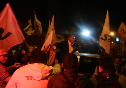 Multitudinaria celebración ante contundente triunfo de Jorge Soria que vuelve a la alcaldía de Iquique