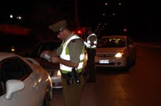 Entre 40 a 60 mil pesos  son las multas para conductores que hablen por celular mientras manejan