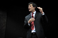 Parisi crítica políticas económicas del Gobierno en charla magistral en la UNAP