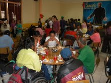 Iglesia ofreció 300 almuerzos para personas en situación de calle