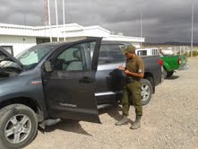 Carabineros recupera en sector alto de Pica, camioneta robada