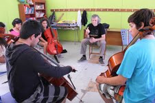 En camping musical del Tamarugal, jóvenes mejoran técnica instrumental