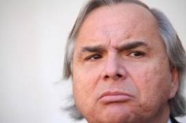 ministro Chadwick: Dijo que no quiso decir lo que dijo. Ya no apoya paro de camioneros. «Fui mal interpretado»