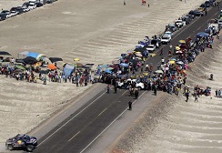 Un accidente en el Dakar deja dos muertos y siete heridos en colisión fuera de la carrera