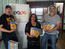 Donanción de libros a la Dirección de Bibliotecas realizó Guillermo Ward