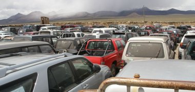 Bolivia restituye a Chile 209 vehículos robados