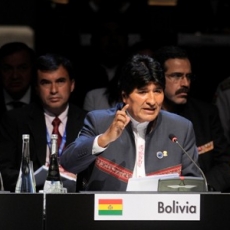 Tarud (PPD) acusa a Evo Morales de incentivar a militares bolivianos a traspasar frontera con Chile