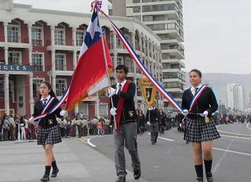 4 horas duró el homenaje de estudiantes de Iquique a gesta de Prat