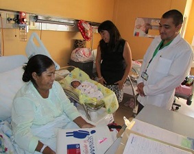 Saludan a las madres en Hospital de Iquique