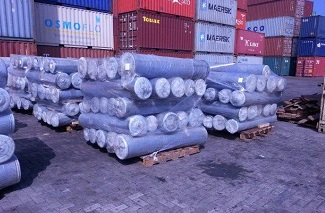 Aduanas exhibe productos que se rematarán en Iquique