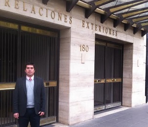 Regularizarán situación de inmigrantes en Huara gracias a gestiones de alcalde Carlos Silva