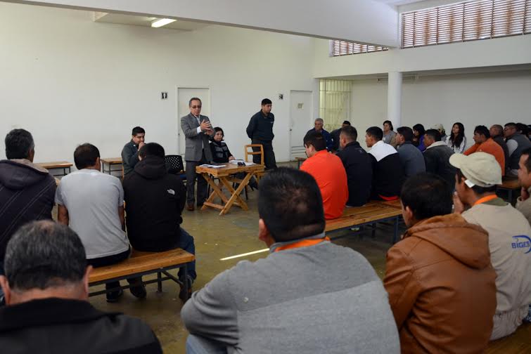 Internos dialogaron con autoridades sobre labores remuneradas en penal de Alto Hospicio