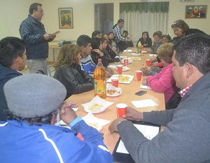 Gobernador Vila continúa con diálogos ciudadanos en provincia del Tamarugal