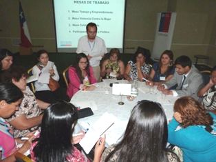 Directora de Sernam repasó cada uno de los programas en Cuenta Pública participativa