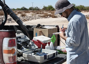 Sernageomin y U. Arturo Prat estudian acuífero de la Pampa del Tamarugal