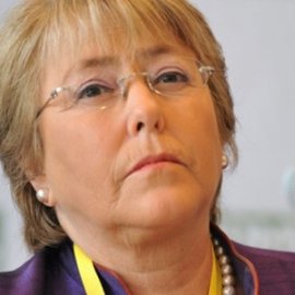 Bachelet y su golpe de timón para poner en orden a la tripulación