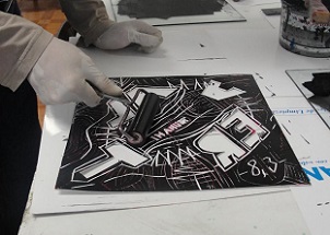 Artistas iquiqueños presentarán exposición de grabados mediante muestra llamada 8.2