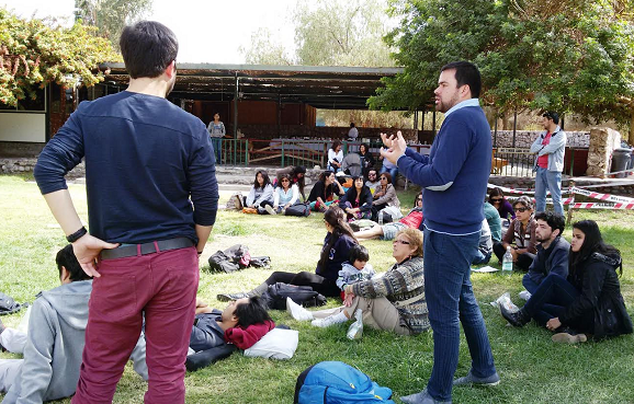 Jóvenes empresarios participan en campamento de emprendimiento