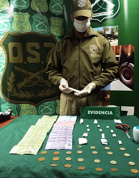 Detienen a dos sujetos por microtráfico de drogas