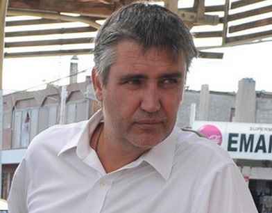 Acusan a Fulvio Rossi de instalar gente en el Gobierno y exigirles un 10% del sueldo