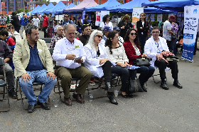 Conmemoran día mundial de la salud mental en estacionamiento Unap