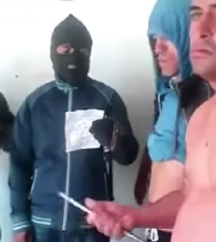 Se viraliza video de reos de Hospicio que se autoinfieren heridas acusando a Gendarmería de atropellar sus derechos