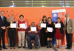 Dirigentes sociales aprueban cursos de Escuela de Formación realizada en la UTA