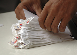 Partidos políticos preparan distintos planes para cumplir con reinscripción de militantes