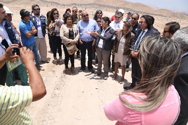 Vecinos junto a autoridades inspeccionaron relleno sanitario El Boro