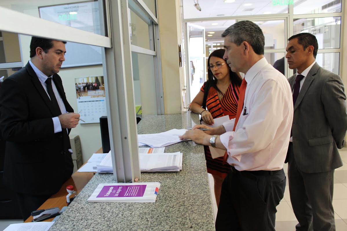 SENAME presenta querella criminal contra sujeto que conformaría red de pornografía infantil