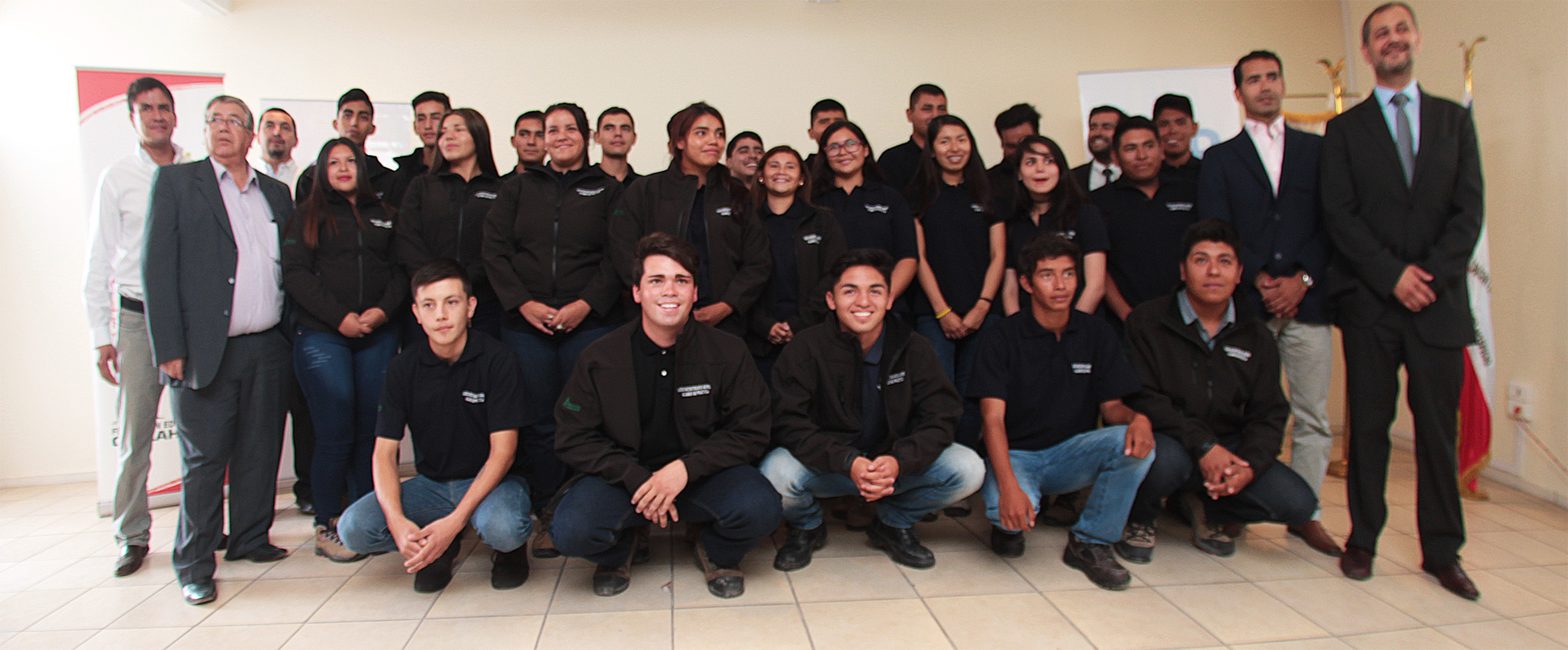 Pimeros egresados de «Explotación Minera» del Liceo Juan Pablo II realizan su práctica profesional en Collahuasi