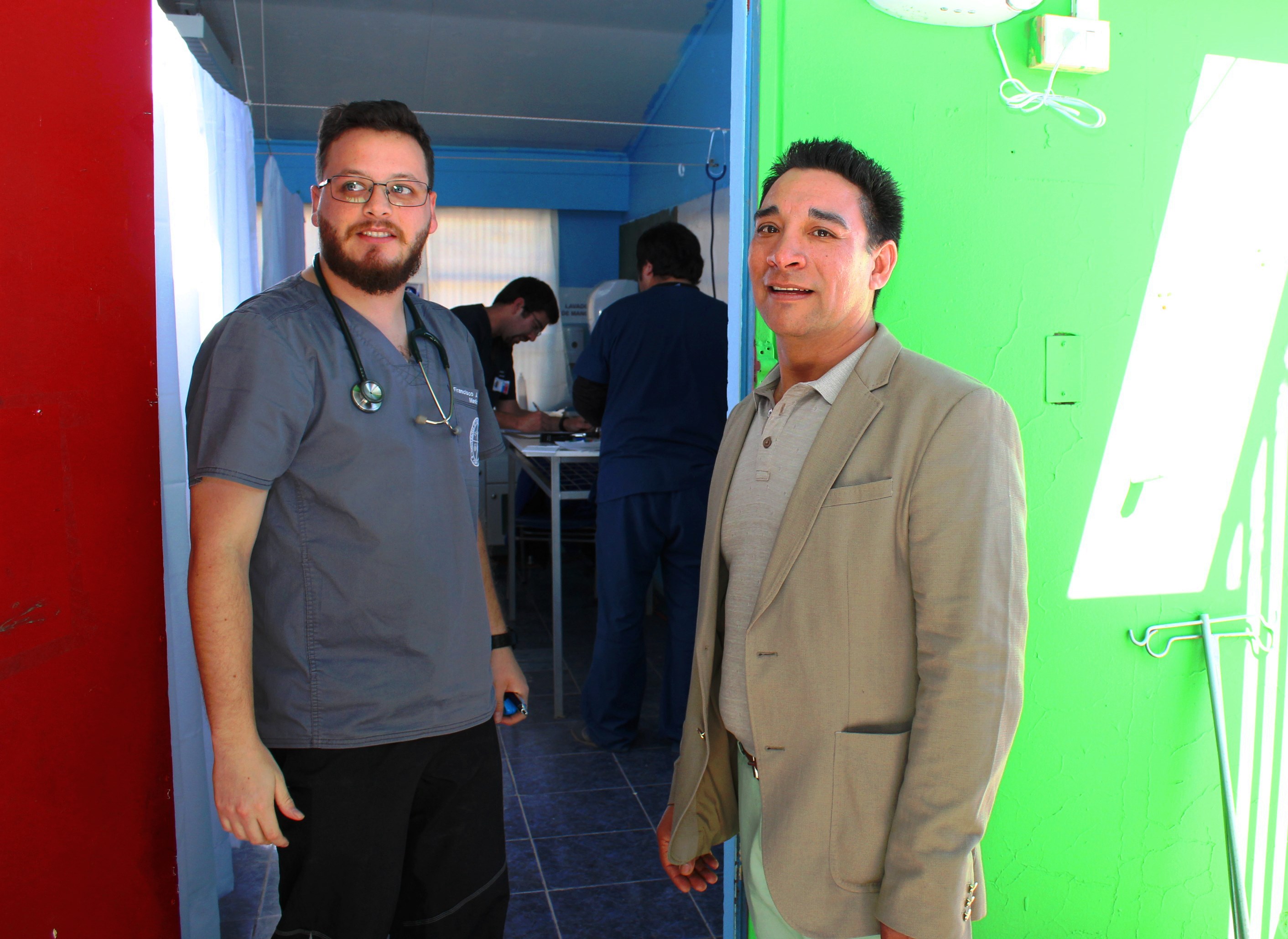 Completo dispositivo de Salud dipuso CORMUDESPA en La Tirana
