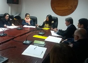 potencialidad e inserción laboral de las mujeres, conversa Sernam con sector privado