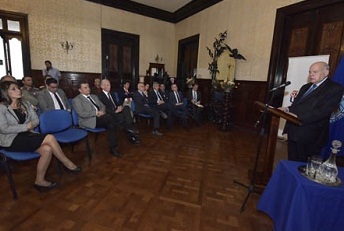 Agente ante Corte Internacional de La Haya asegura que bolivianos seguirán siendo bien acogidos en Chile