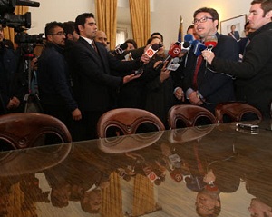 Ministro Barraza valora disposición al diálogo de Asociación de AFP para mejorar pensiones