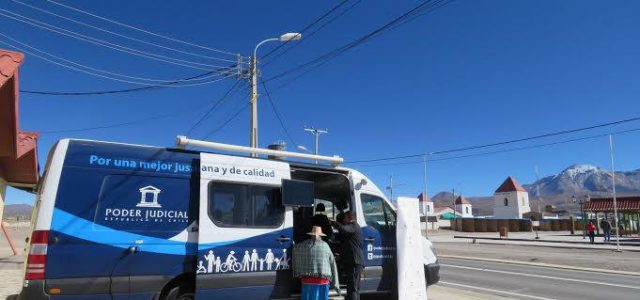 Bus de Justicia de la Corte de Apelaciones de Iquique, entregó orientación legal en Colchane