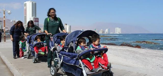 Novedoso sistema para evacuar a párvulos en carros Stroller en caso de terremotos o tsunamis