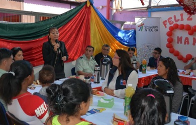 Mujeres privadas de libertad celebraron Día de la Madre junto a sus hijos