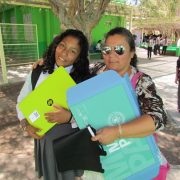 Notebooks con conexión gratuita a internet, recibieron estudiantes del Tamarugal