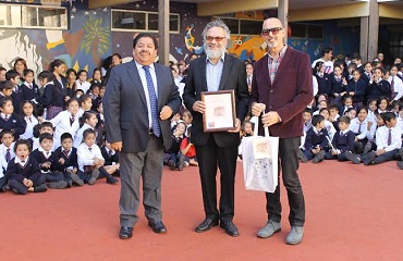 Reconocimiento a su trayectoria de 47 años como teatrista, recibió Iván Vera-Pinto