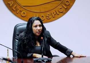 Jessica Becera será alcaldesa suplente por dos semana, hasta que el alcalde electo asuma la titularidad del cargo